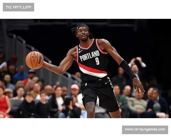 杰拉米·格兰特首次以替补身份亮相开拓者展现全能表现