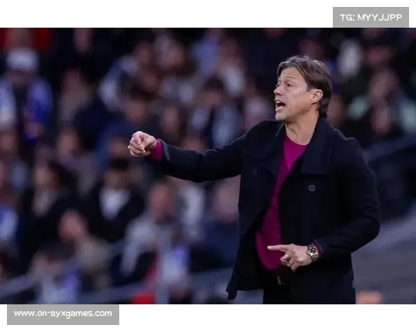 争议点球改变战局，主帅赛后怒斥裁判判罚